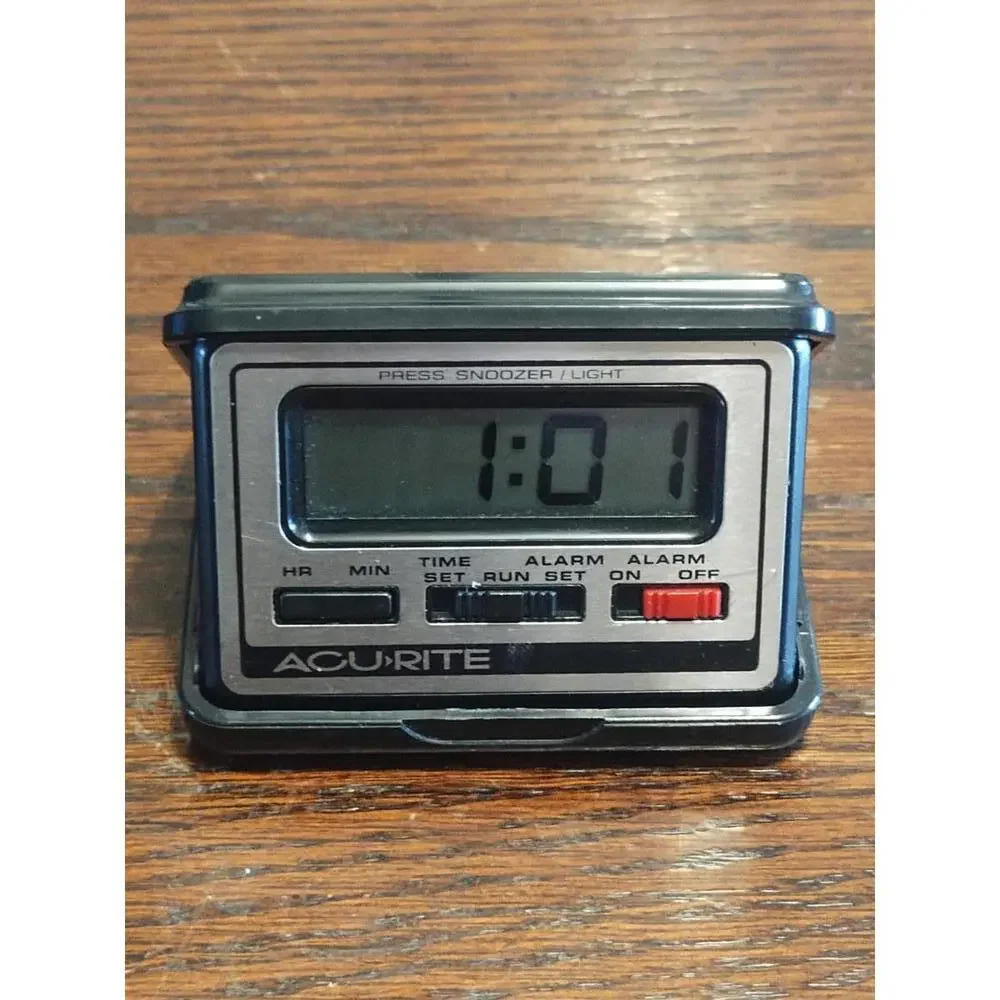 Vintage AcuRite Quartz Travel clock